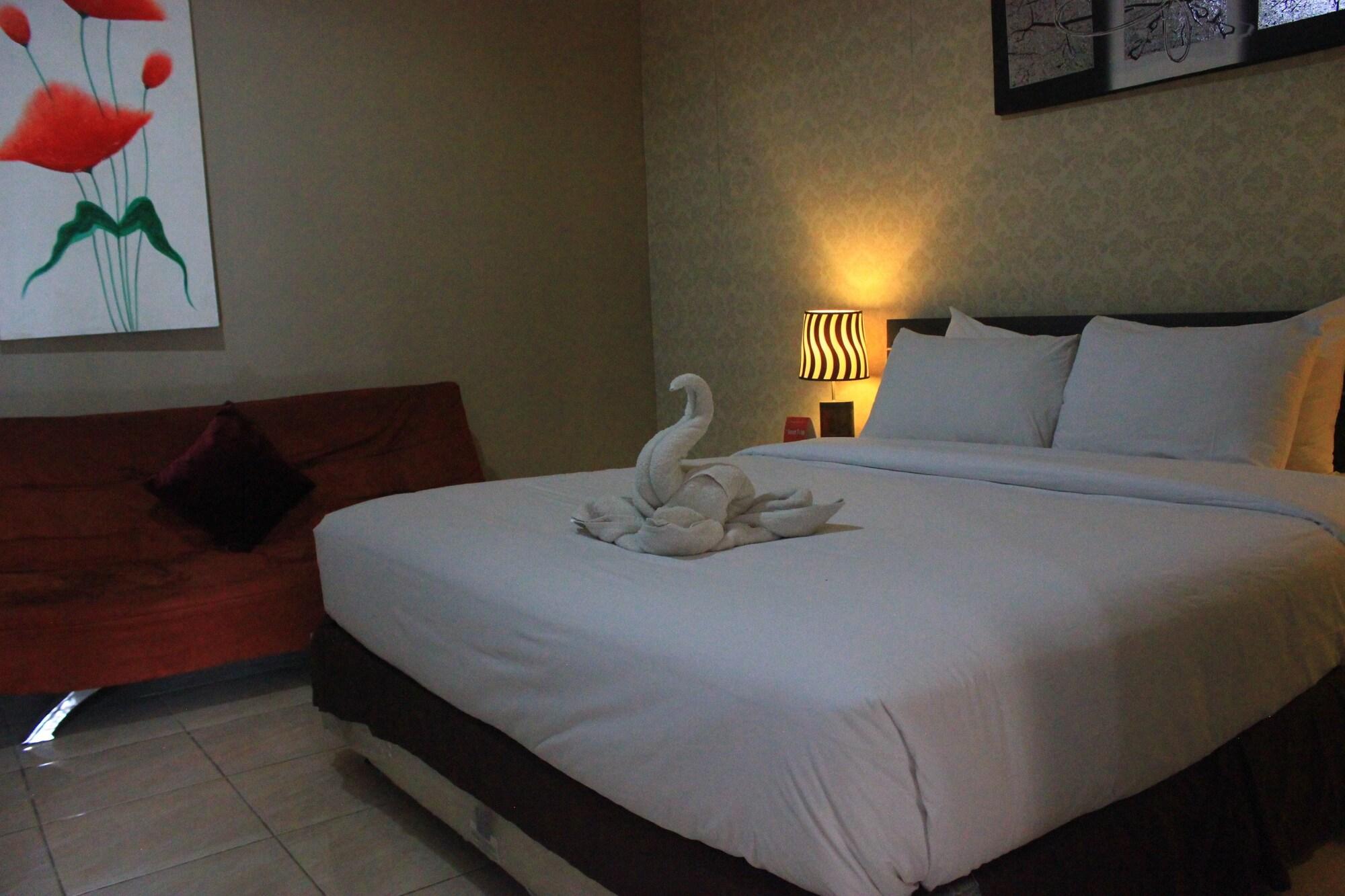 Reddoorz @ Sunset Point Seminyak Exterior foto