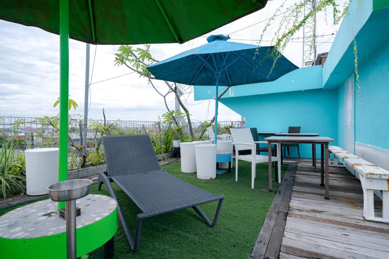 Reddoorz @ Sunset Point Seminyak Exterior foto