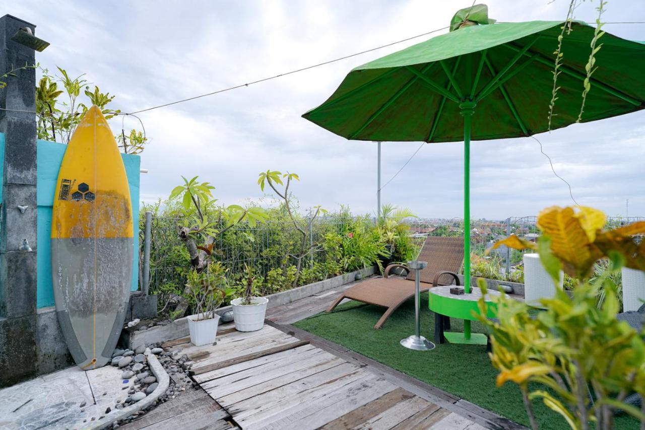 Reddoorz @ Sunset Point Seminyak Exterior foto