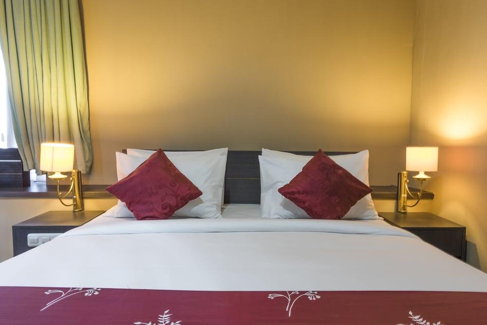 Reddoorz @ Sunset Point Seminyak Exterior foto